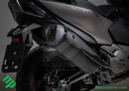 Kymco AK550 Premium (13)